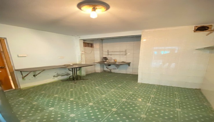 Cho thuê nhà nguyên căn ngõ 364 Giải Phóng 1.5 tầng x 70m2, 2 ngủ, 6.5 triệu/th